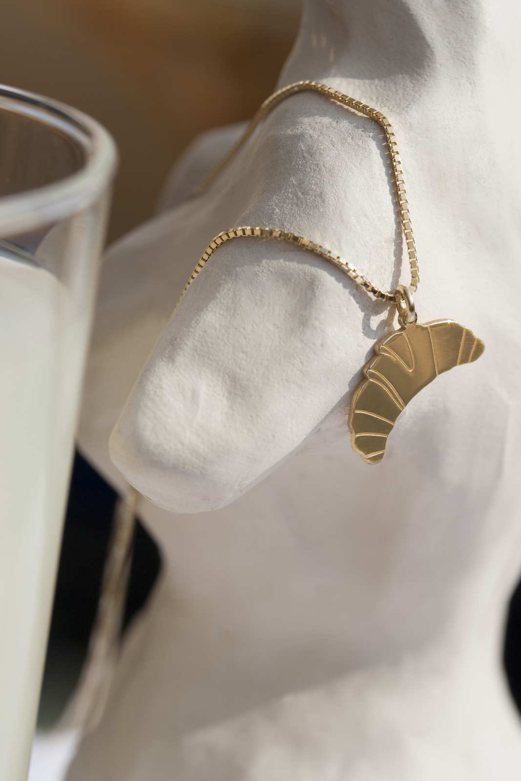 Croissant Halskette Gold JUKSEREI – Bild 4