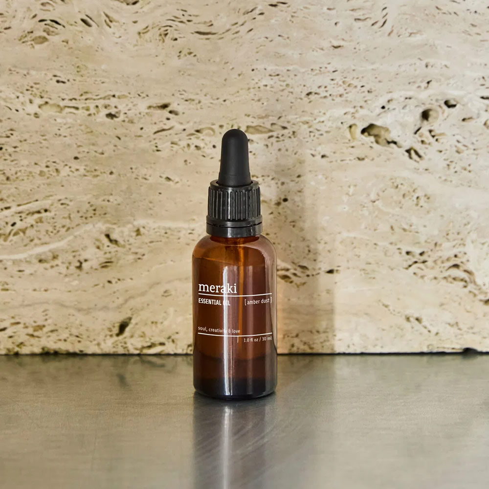 Essential oil, Amber dust, 30 ml von MERAKI